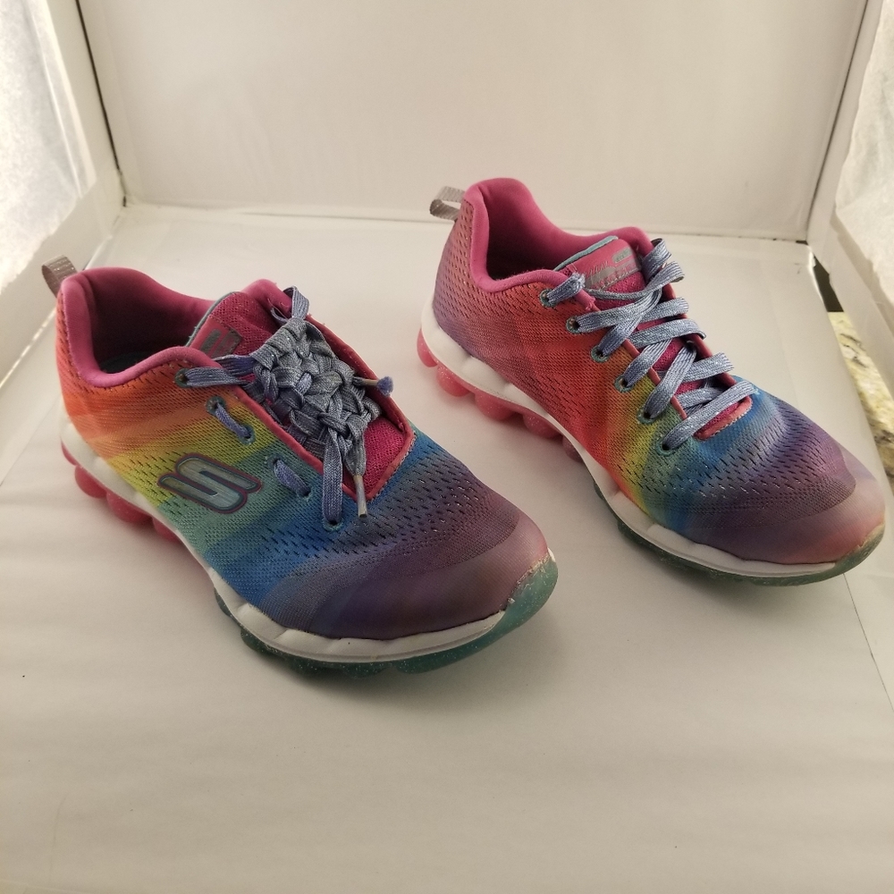 Skechers